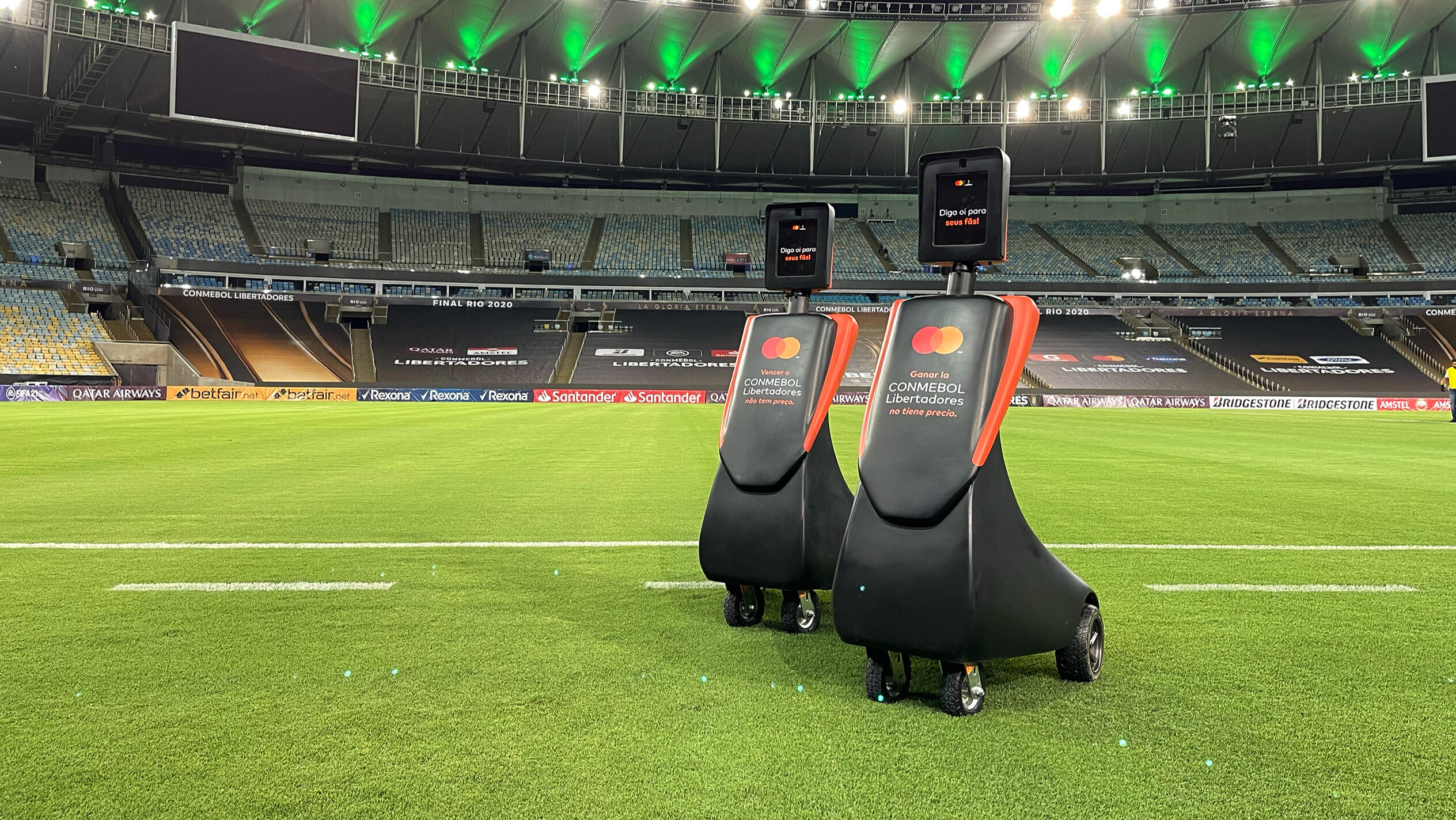 Mastercard Cheering Cam (2021) ๐บ๐ธ ๐ง๐ท #interactive #fabrication #immersive #robotics #animatronics #gadget #content #live